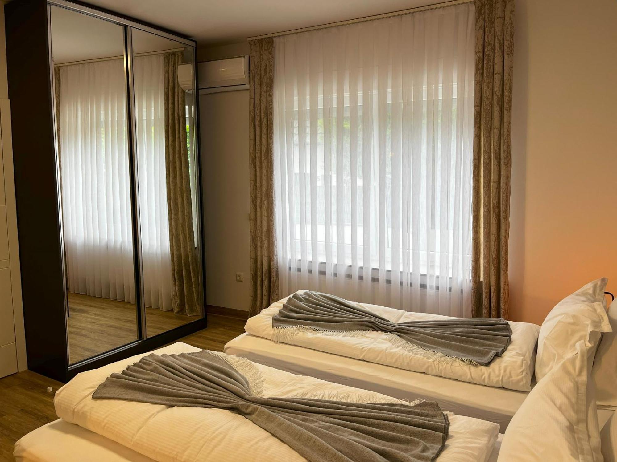 Haven Hotels - Hotel Dona Bergisch Gladbach Exterior photo